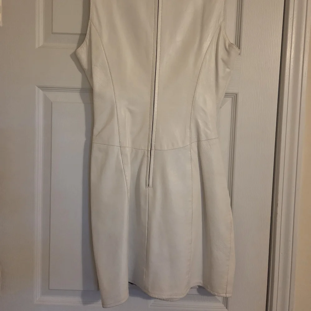 Vakko Sport White Leather Mini Dress - Picture 3 of 7